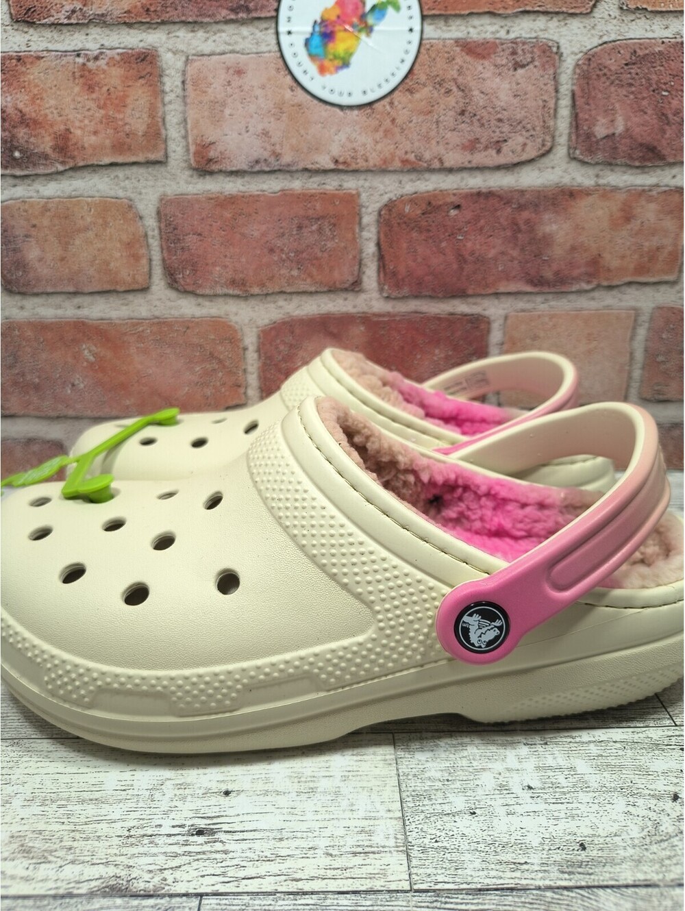 Crocs Classic Lined Color Dip Clog M7/W9 Beige With Pink Accents 208982-2Y3 NWT